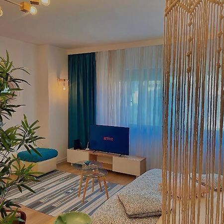 Studio Flat In The City Center Tirana Esterno foto