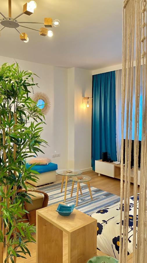 Studio Flat In The City Center Tirana Esterno foto